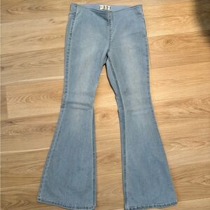 Free People belle bottom jeans - light wash